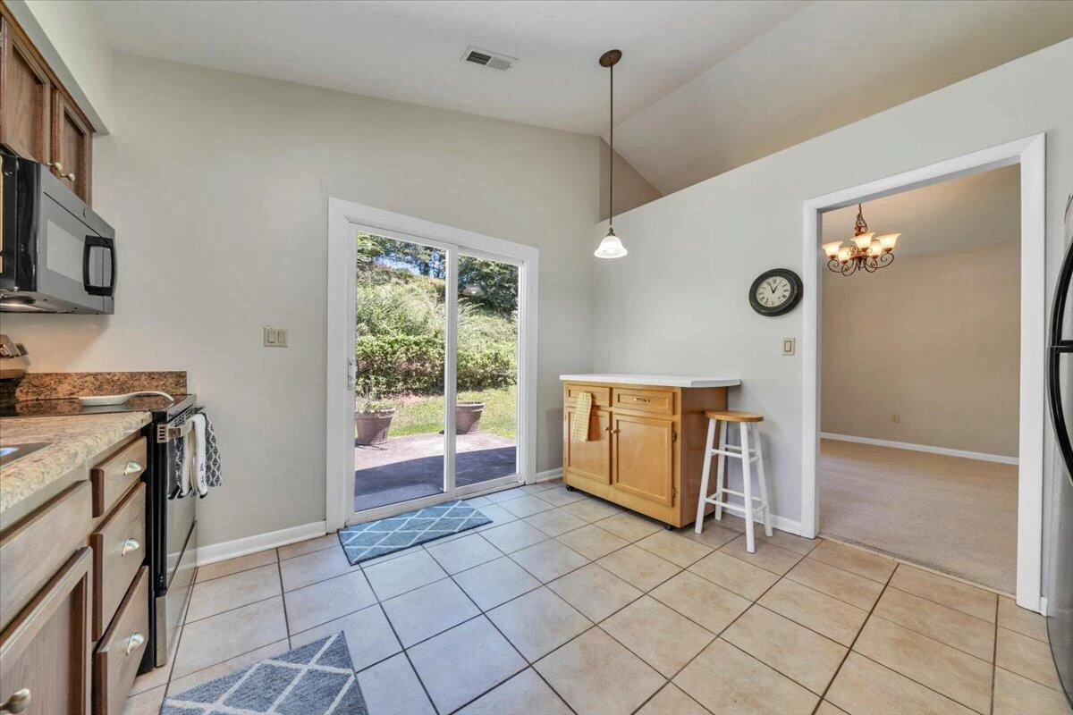7041 Autumn Wood LN - Photo 8