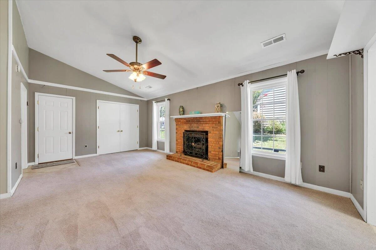 7041 Autumn Wood LN - Photo 15