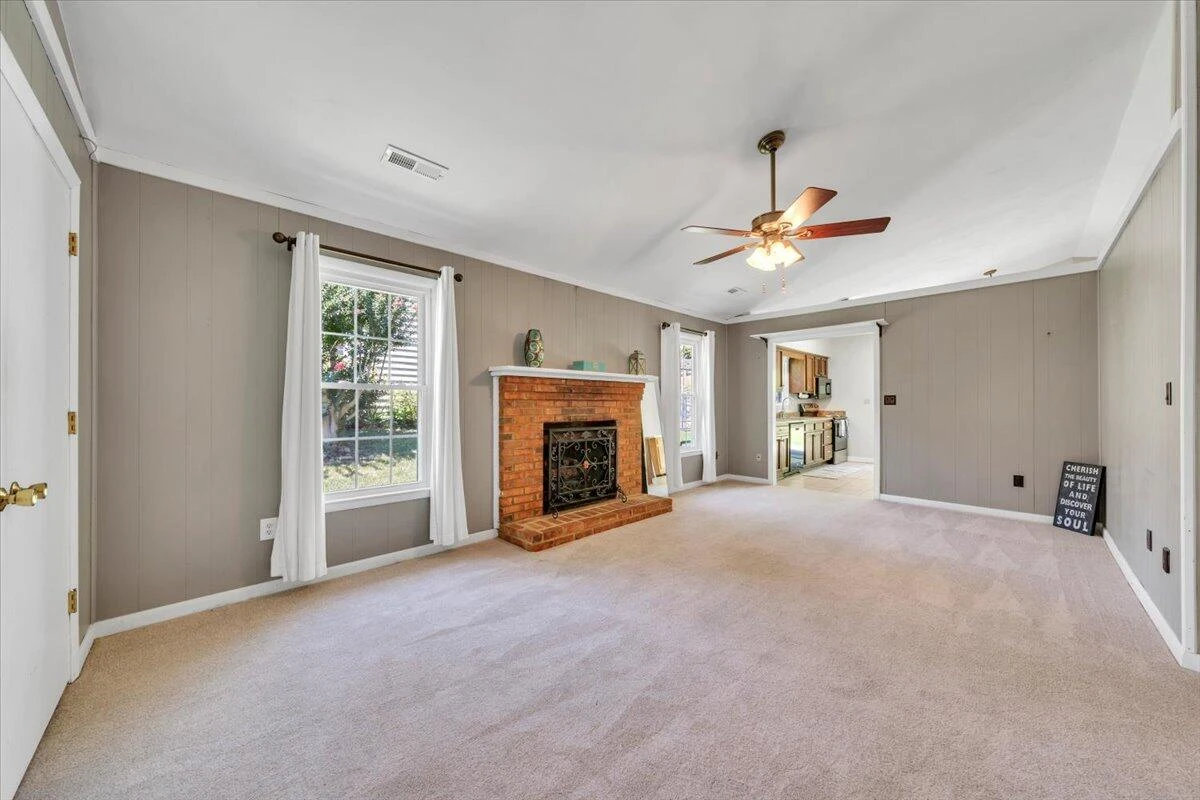 7041 Autumn Wood LN - Photo 17