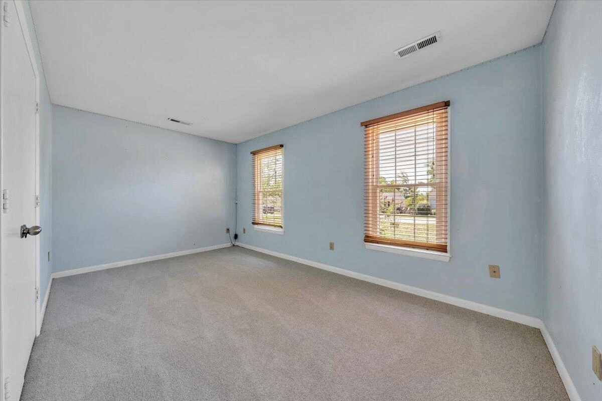 7041 Autumn Wood LN - Photo 19