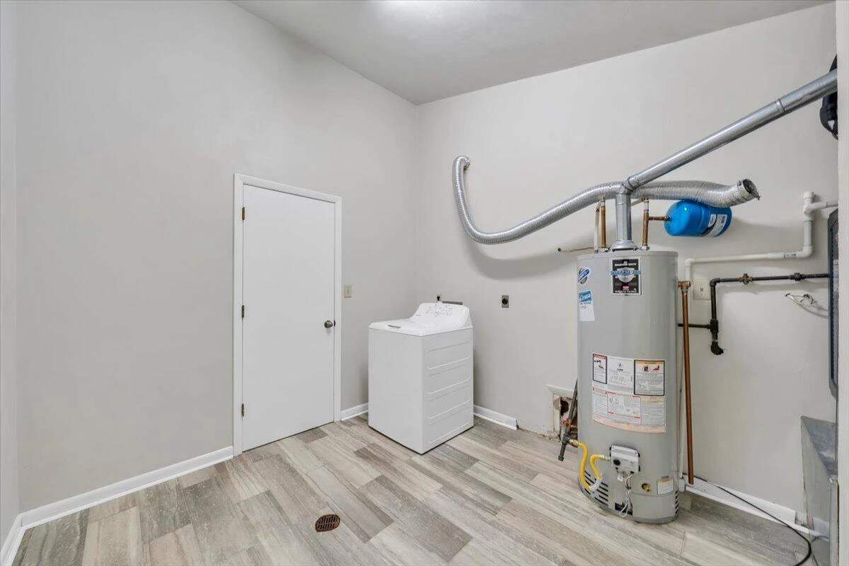 7041 Autumn Wood LN - Photo 29