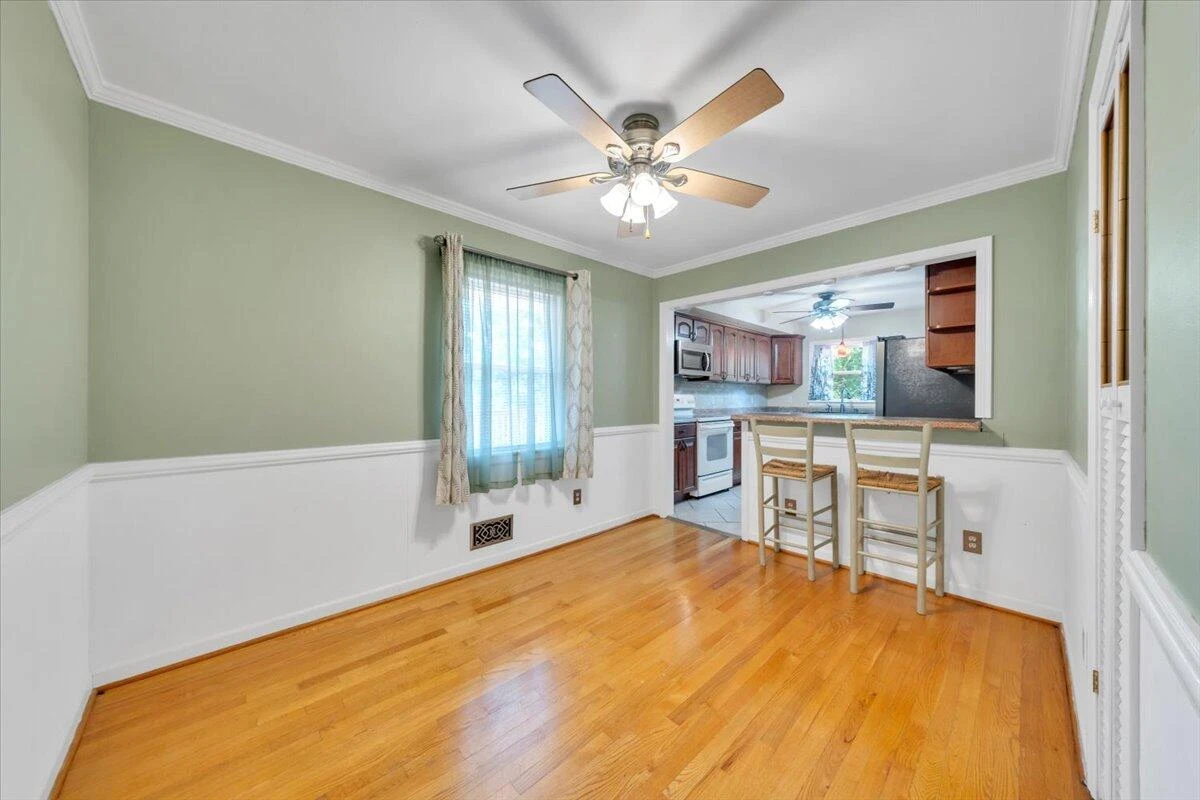 700 Shelbourne AVE - Photo 12