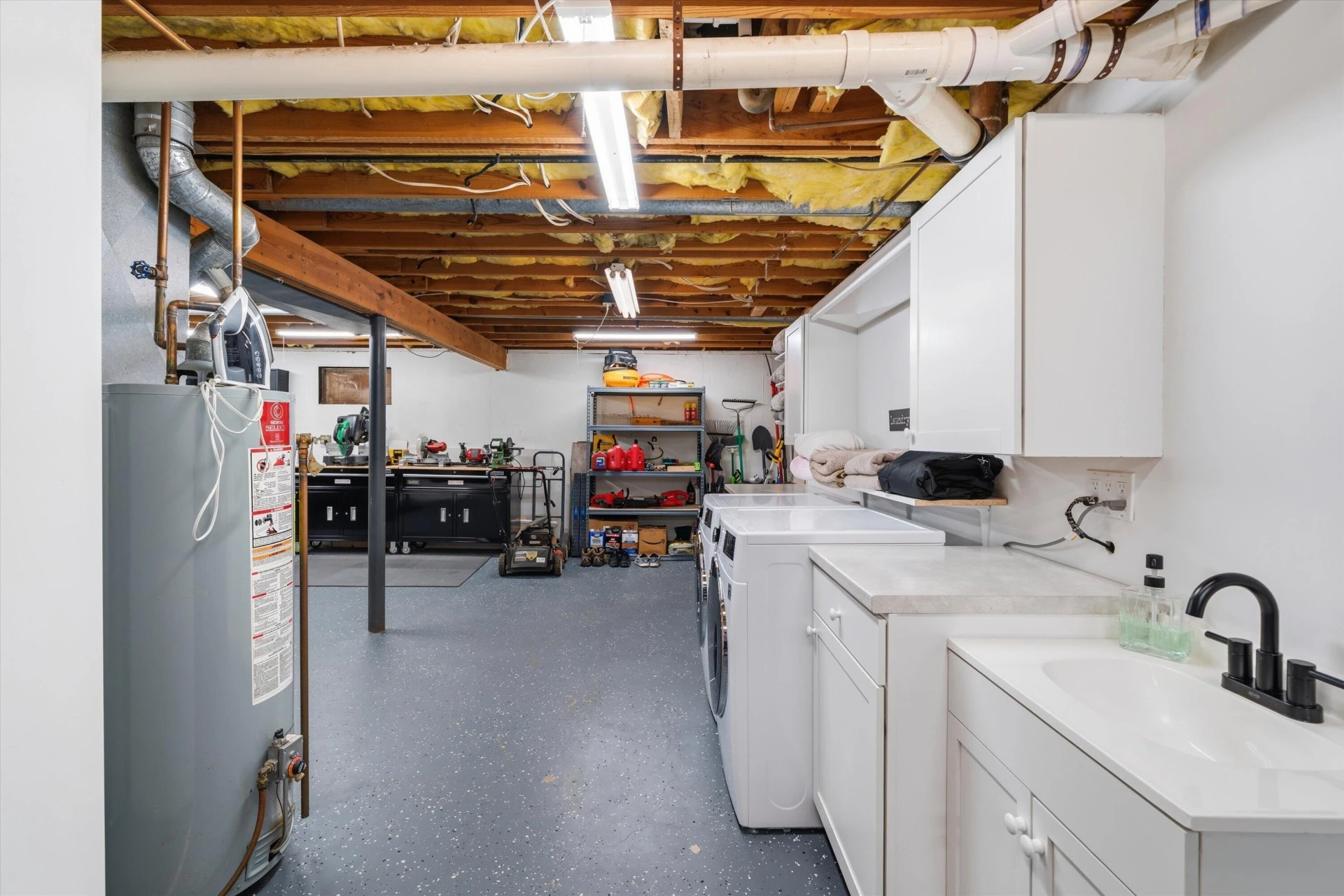 3045 Creekwood DR - Photo 26
