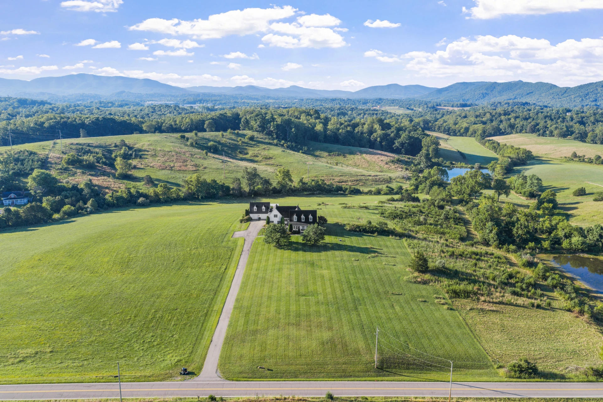 4513 Blacksburg RD - Photo 4