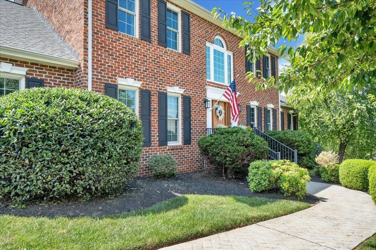 5827 Winnbrook DR - Photo 4