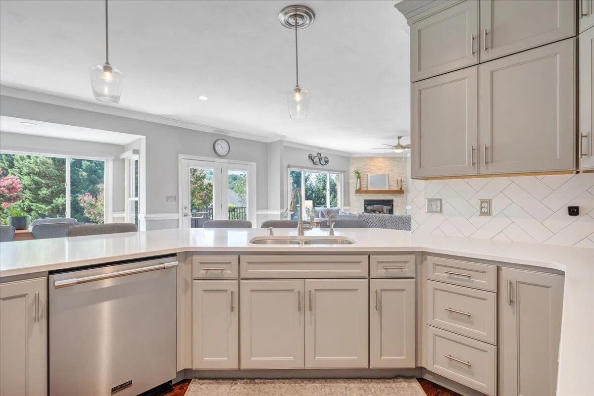 5827 Winnbrook DR - Photo 17