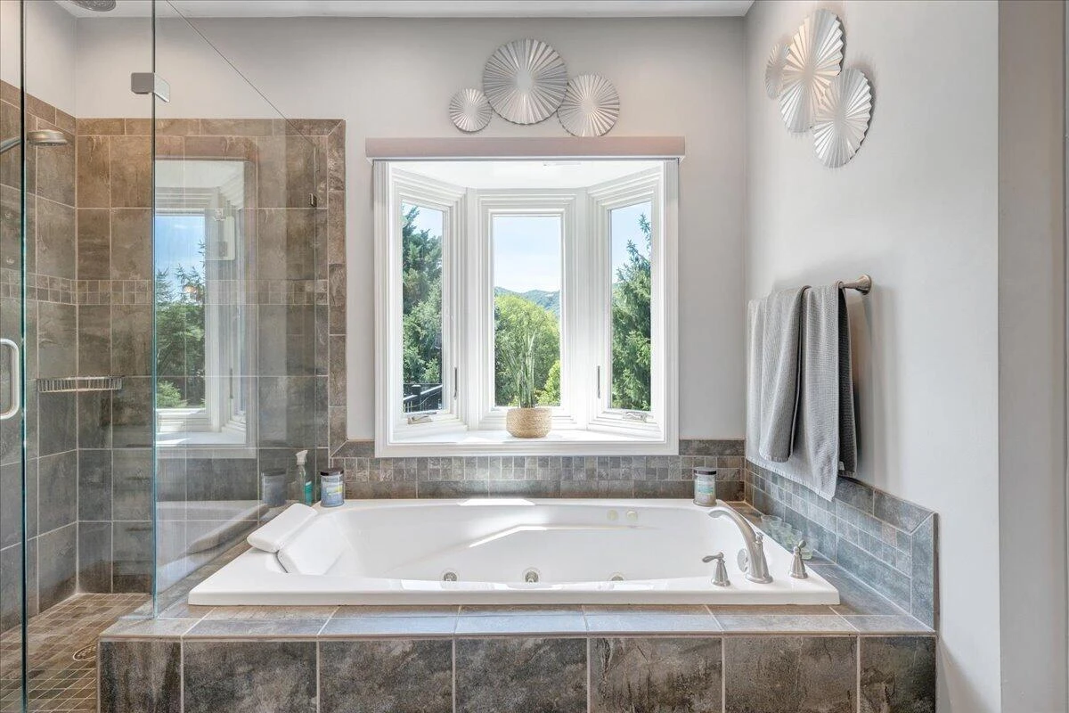 5827 Winnbrook DR - Photo 38