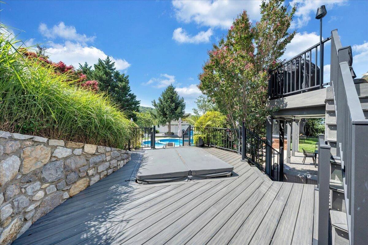 5827 Winnbrook DR - Photo 69