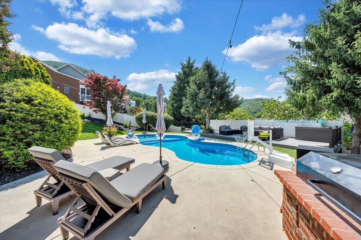 5827 Winnbrook DR - Photo 73