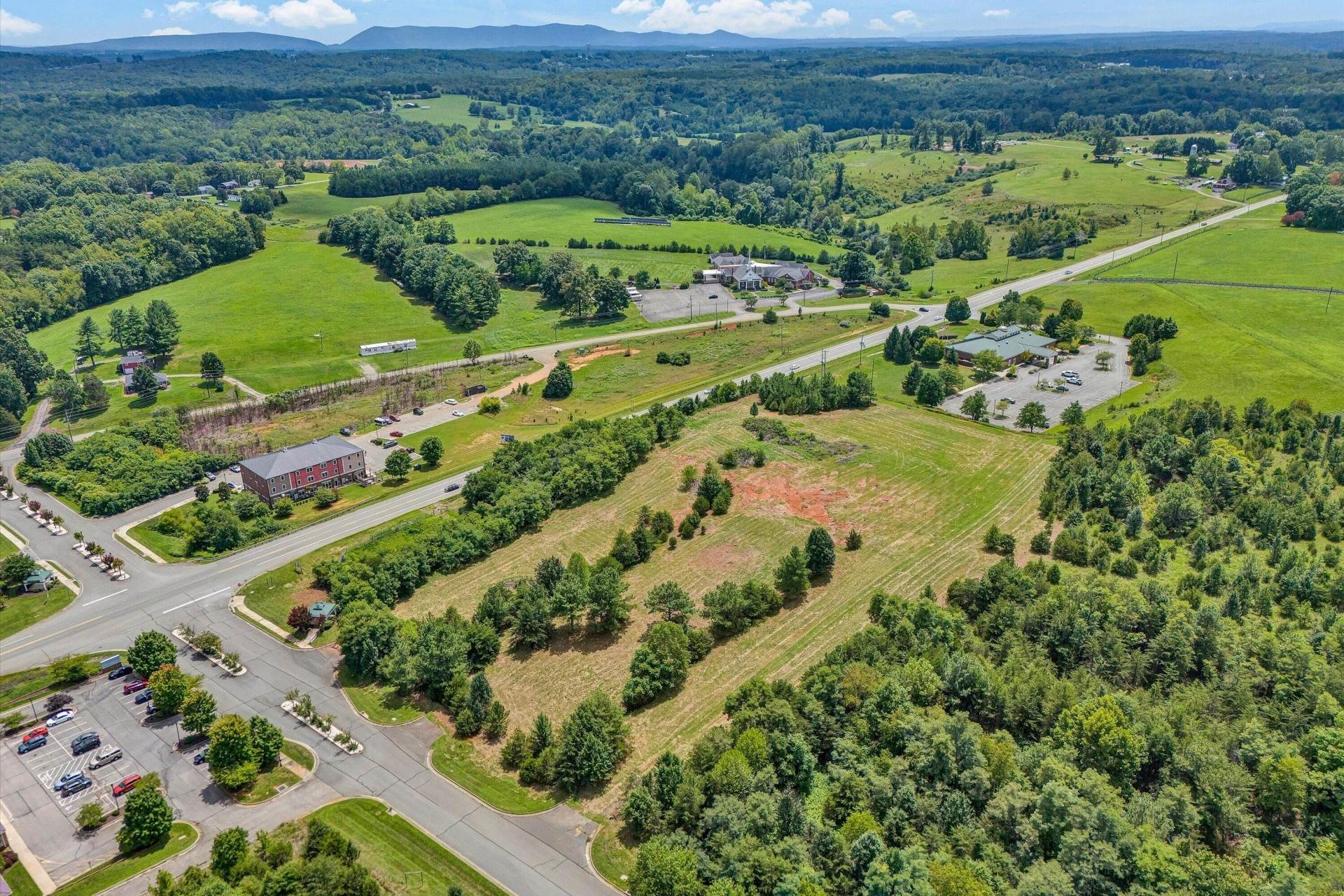 1092 Mayberry Crossing DR - Photo 2