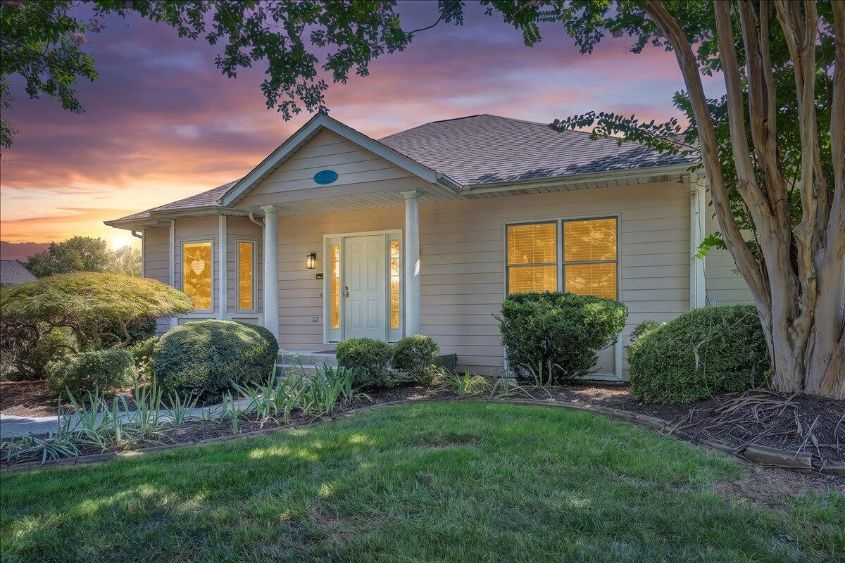 2326 Lake Retreat RD