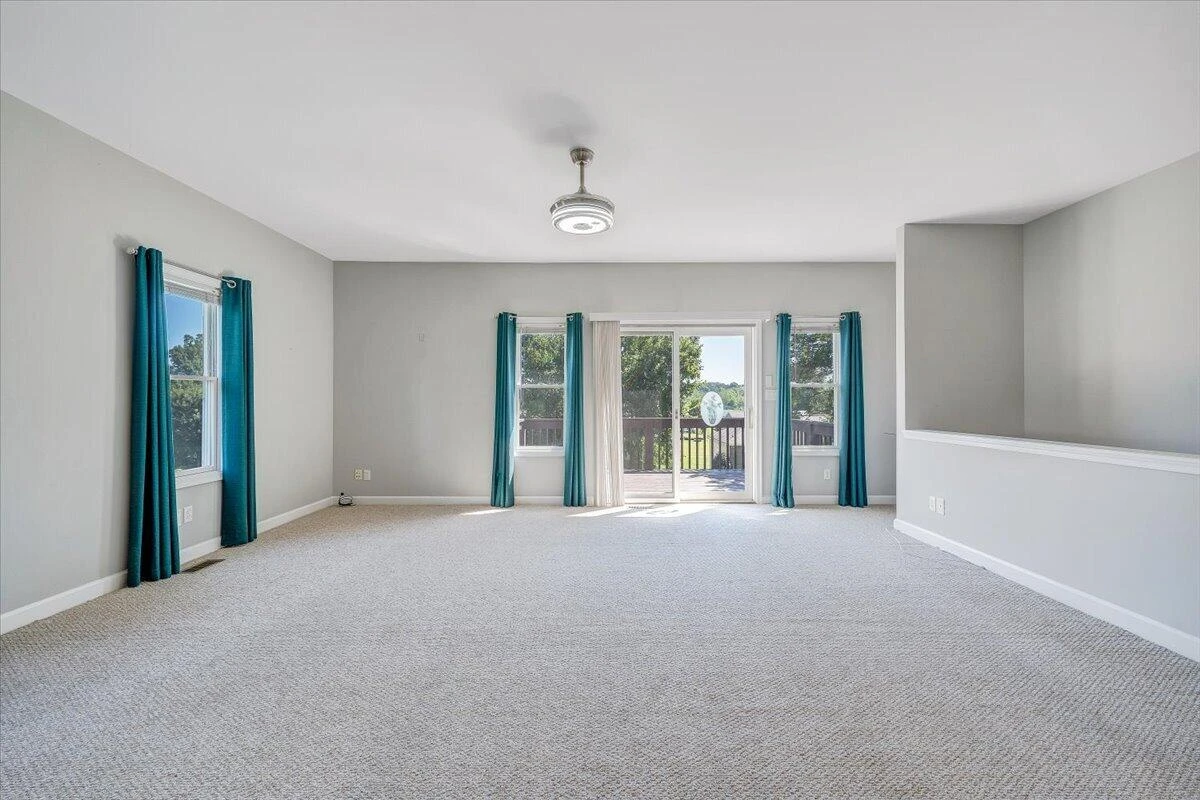 2326 Lake Retreat RD - Photo 6