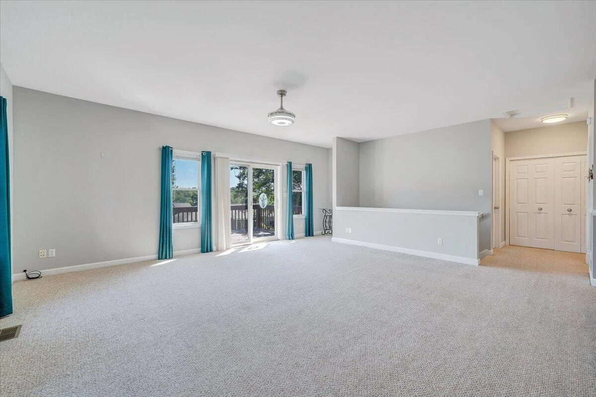 2326 Lake Retreat RD - Photo 7
