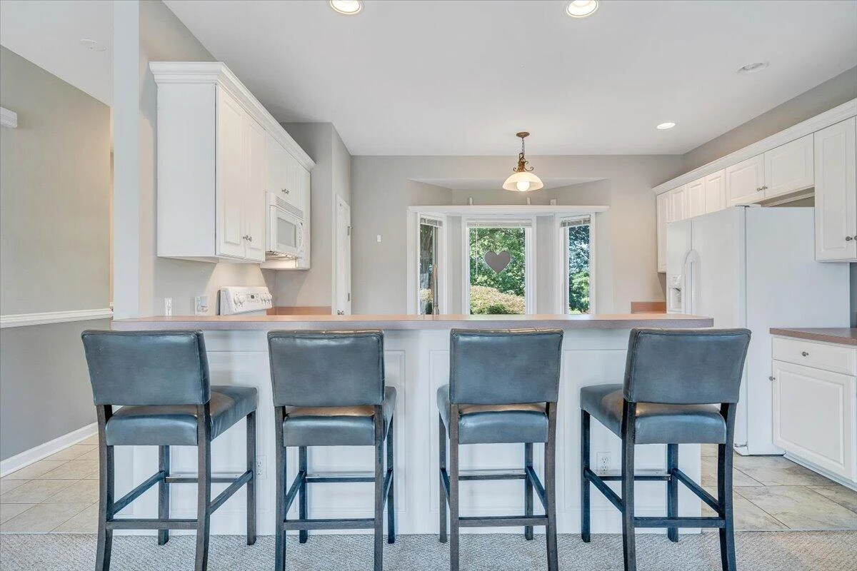 2326 Lake Retreat RD - Photo 23