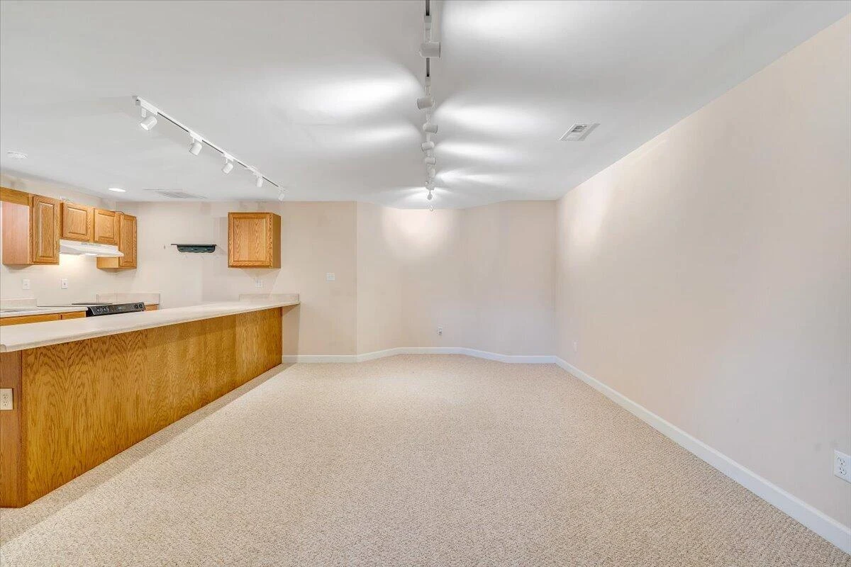 2326 Lake Retreat RD - Photo 30
