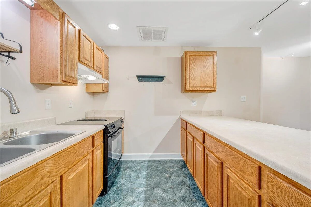 2326 Lake Retreat RD - Photo 33