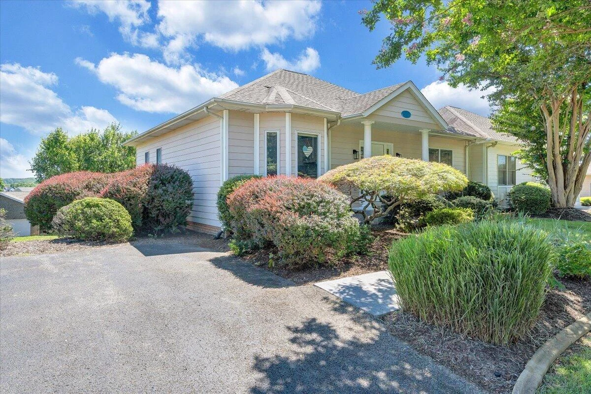 2326 Lake Retreat RD - Photo 47