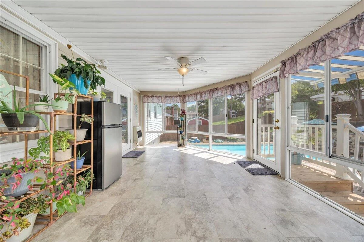 3067 Parham DR - Photo 20