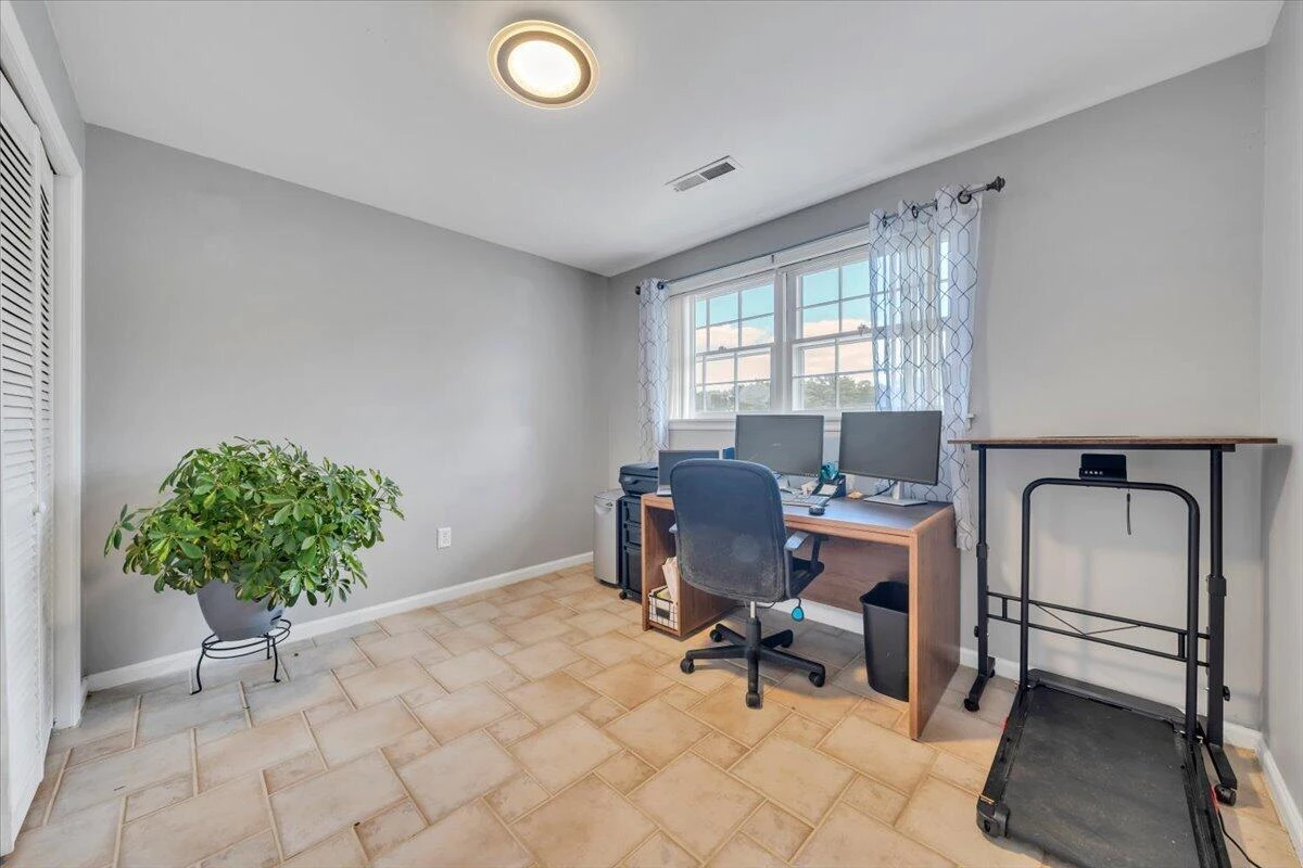 3067 Parham DR - Photo 27