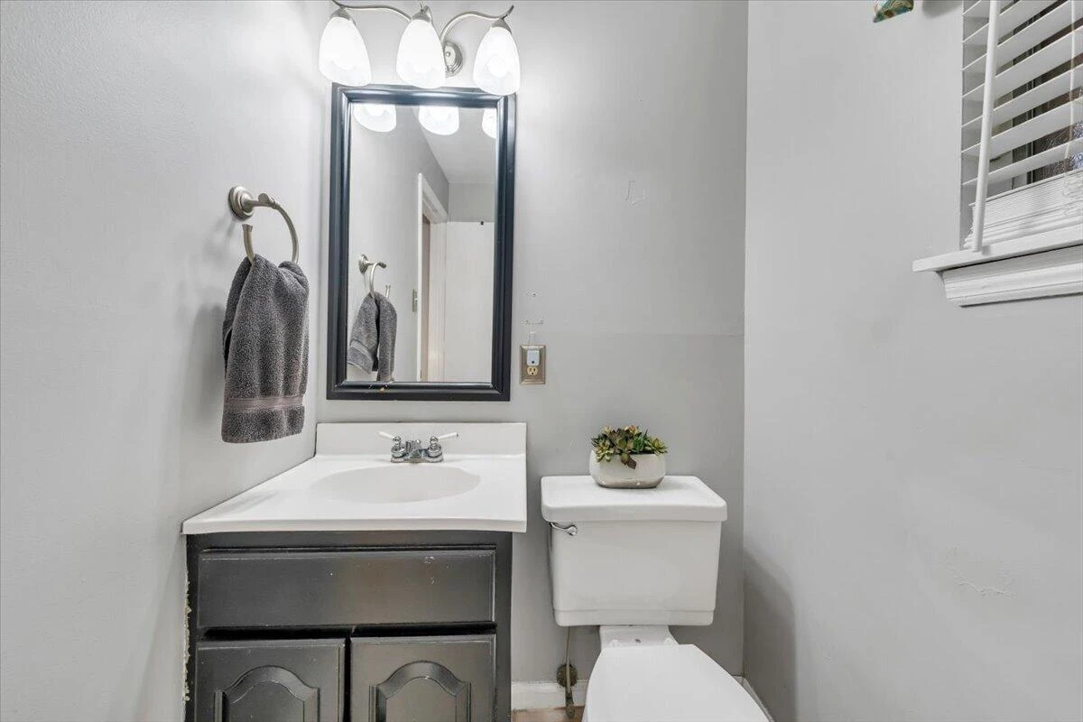 3067 Parham DR - Photo 29