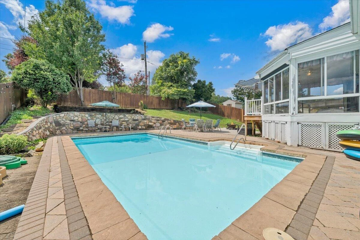 3067 Parham DR - Photo 40