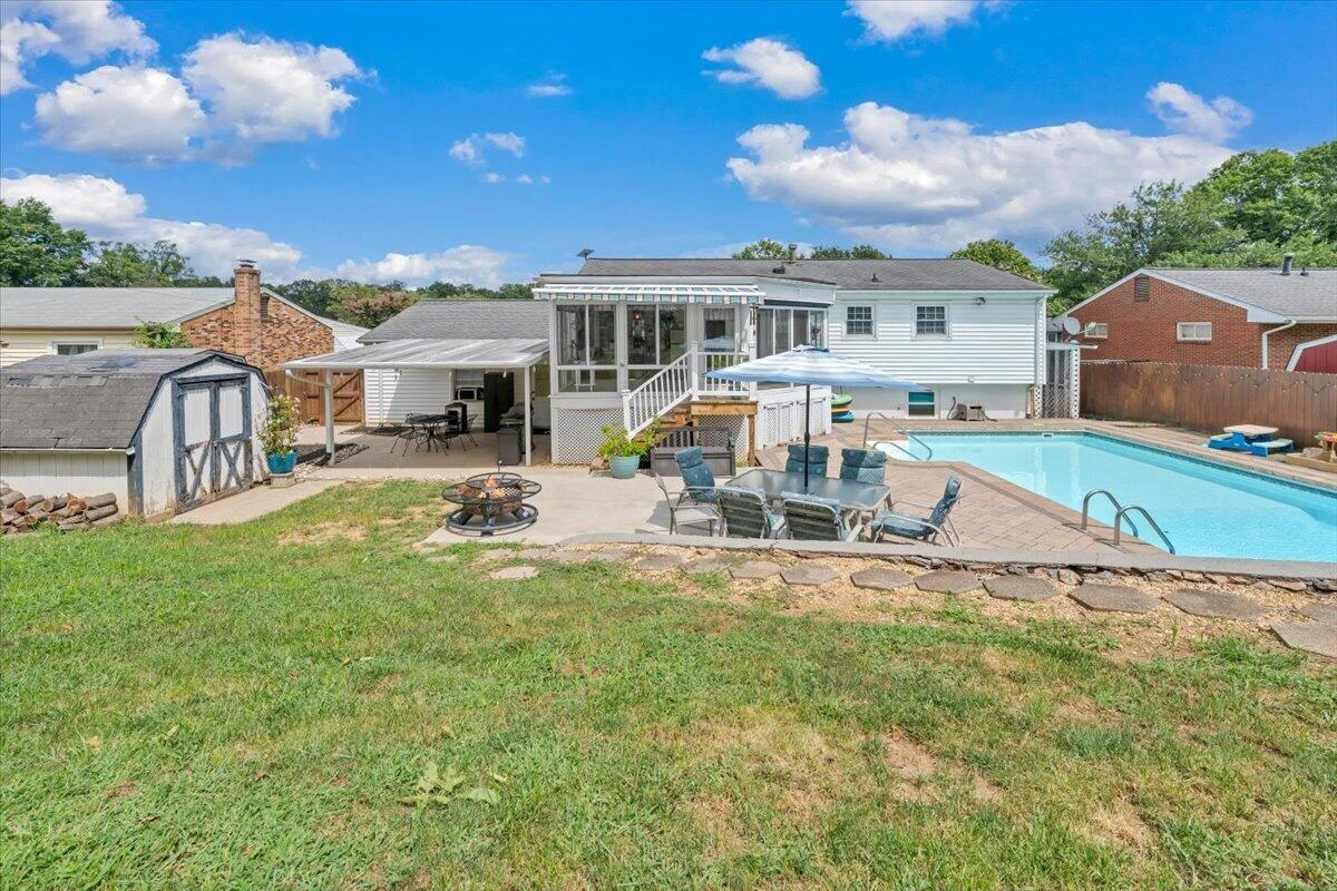 3067 Parham DR - Photo 43