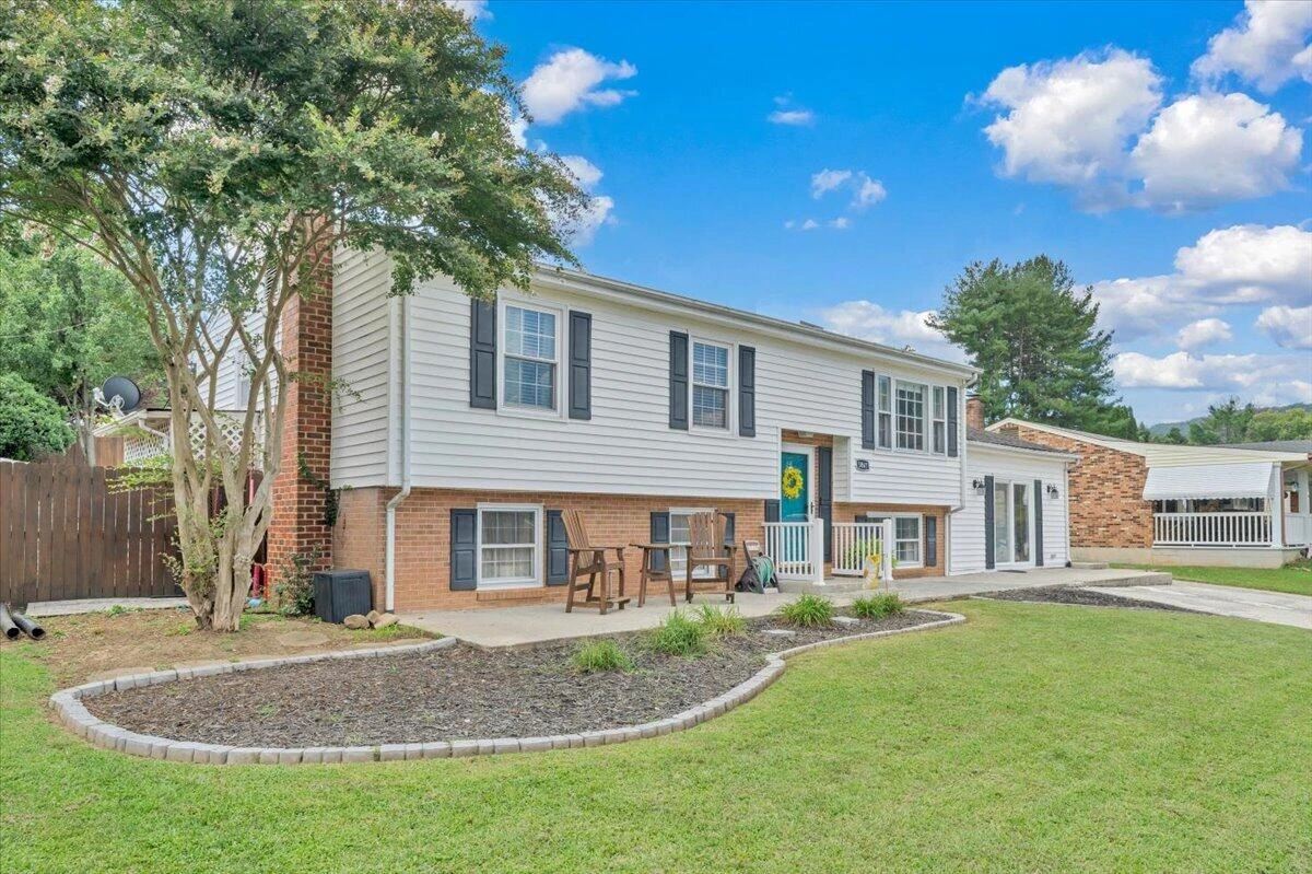 3067 Parham DR - Photo 46