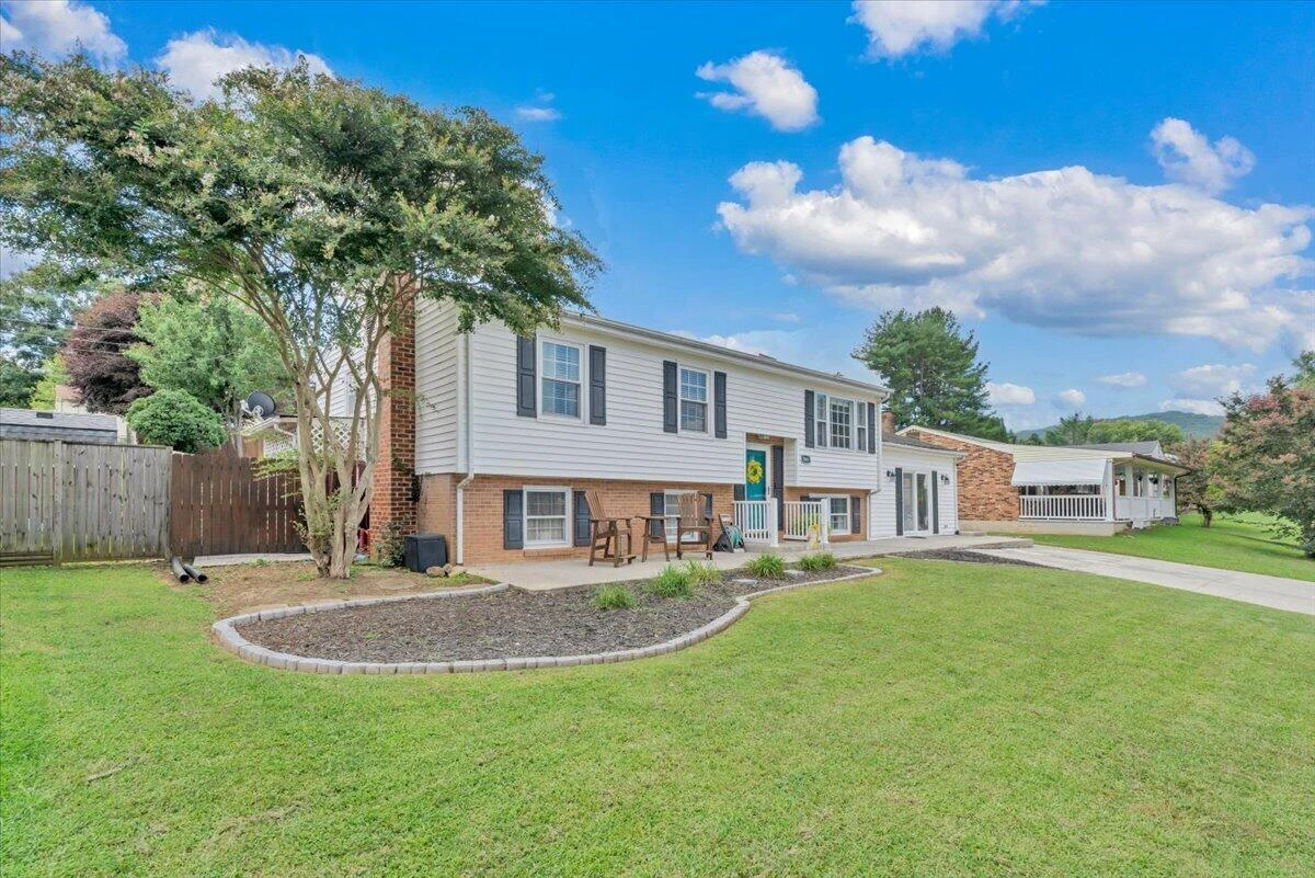 3067 Parham DR - Photo 47