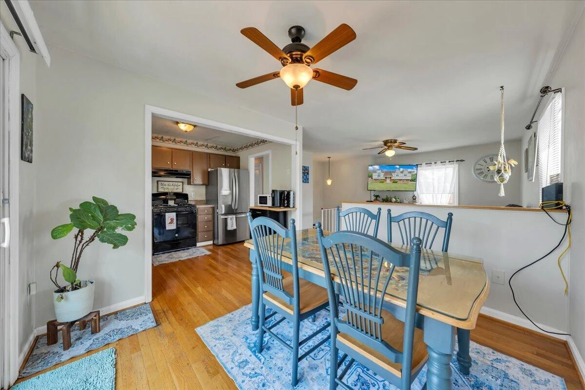 2203 Inge CIR - Photo 9