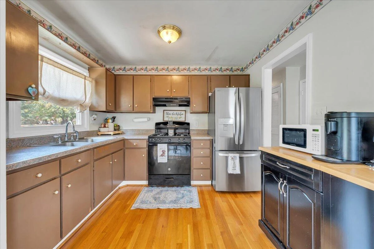 2203 Inge CIR - Photo 11