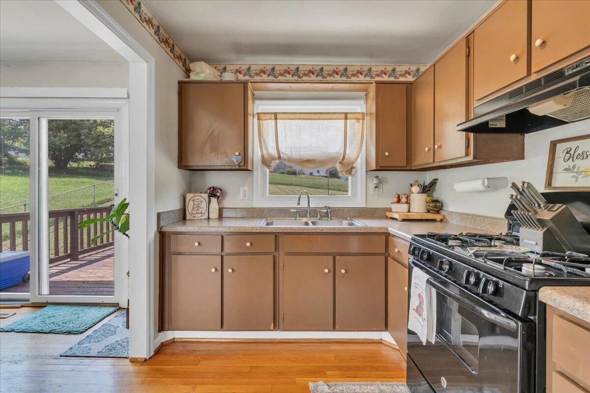 2203 Inge CIR - Photo 13