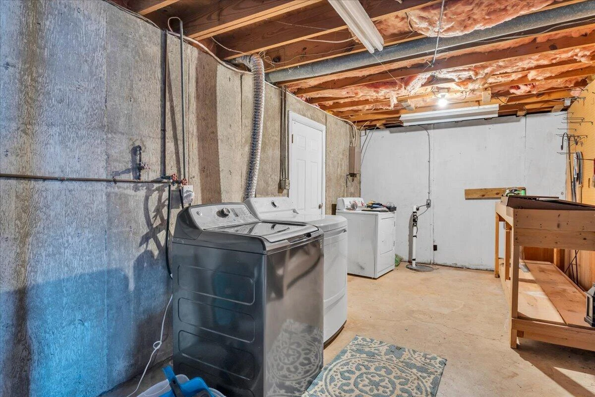 2203 Inge CIR - Photo 28