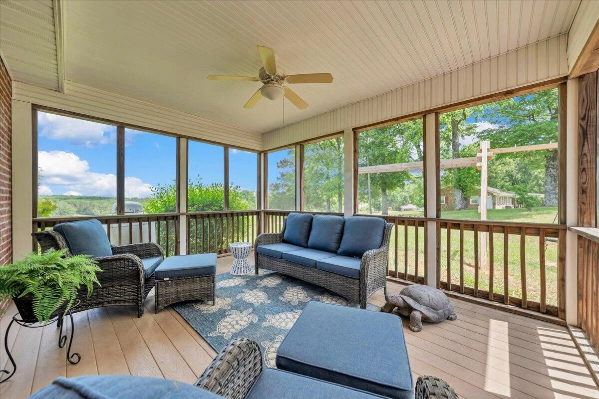 231 Freedom LN - Photo 2
