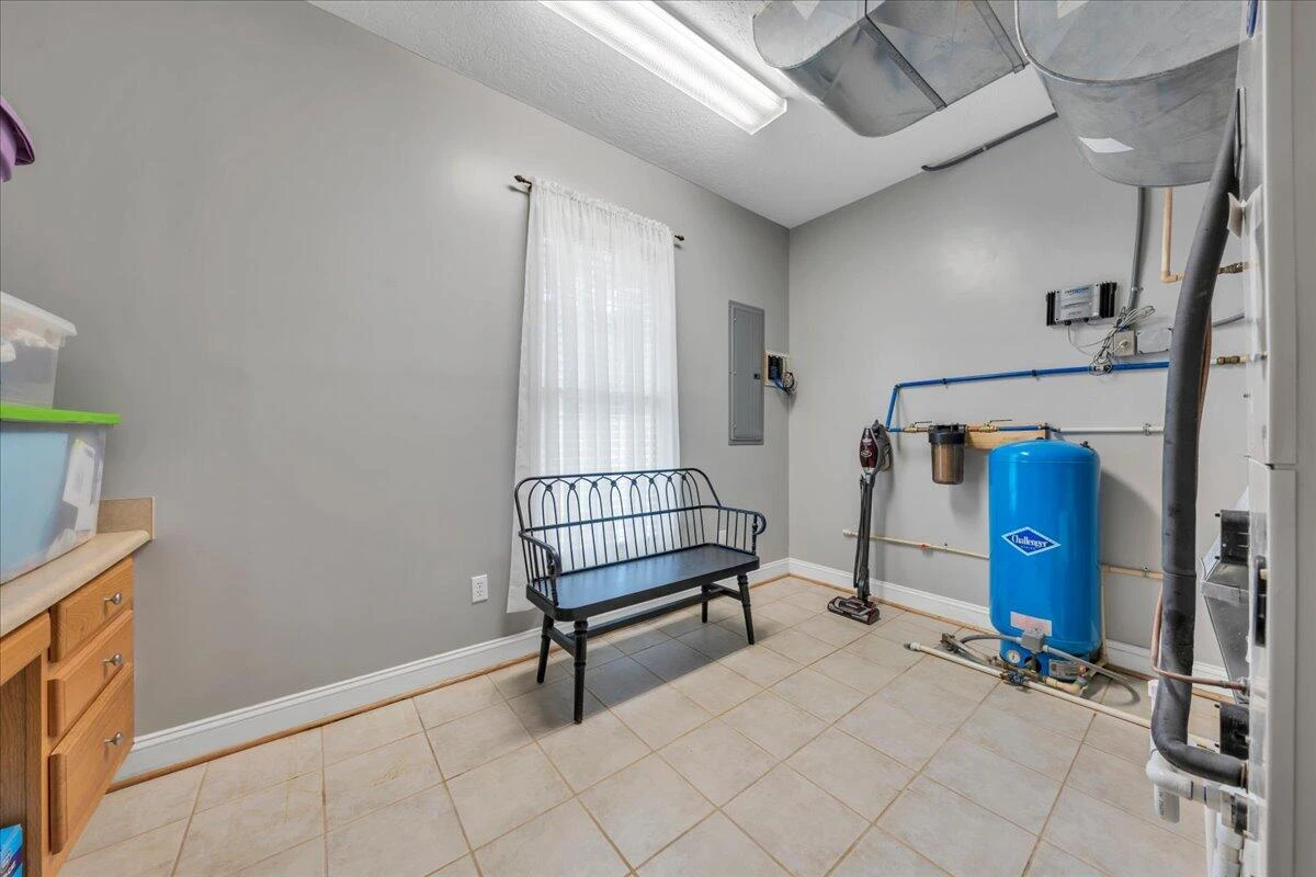 231 Freedom LN - Photo 37
