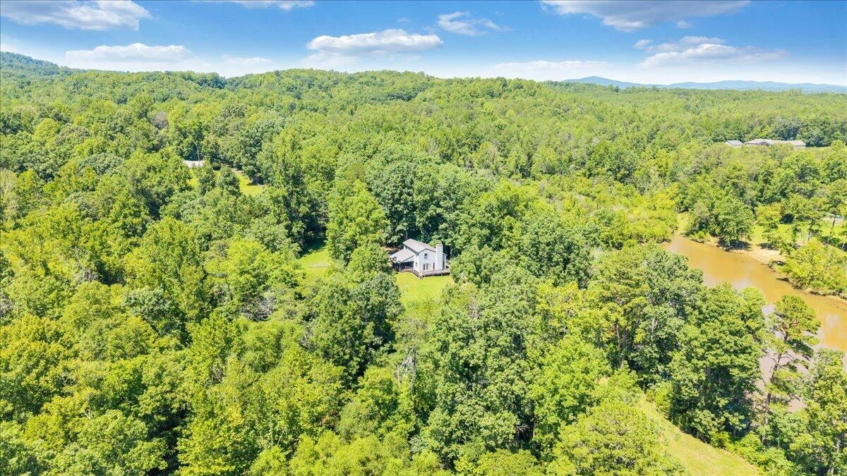 620 Varley LN - Photo 7