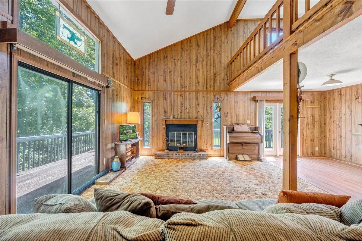 620 Varley LN - Photo 12