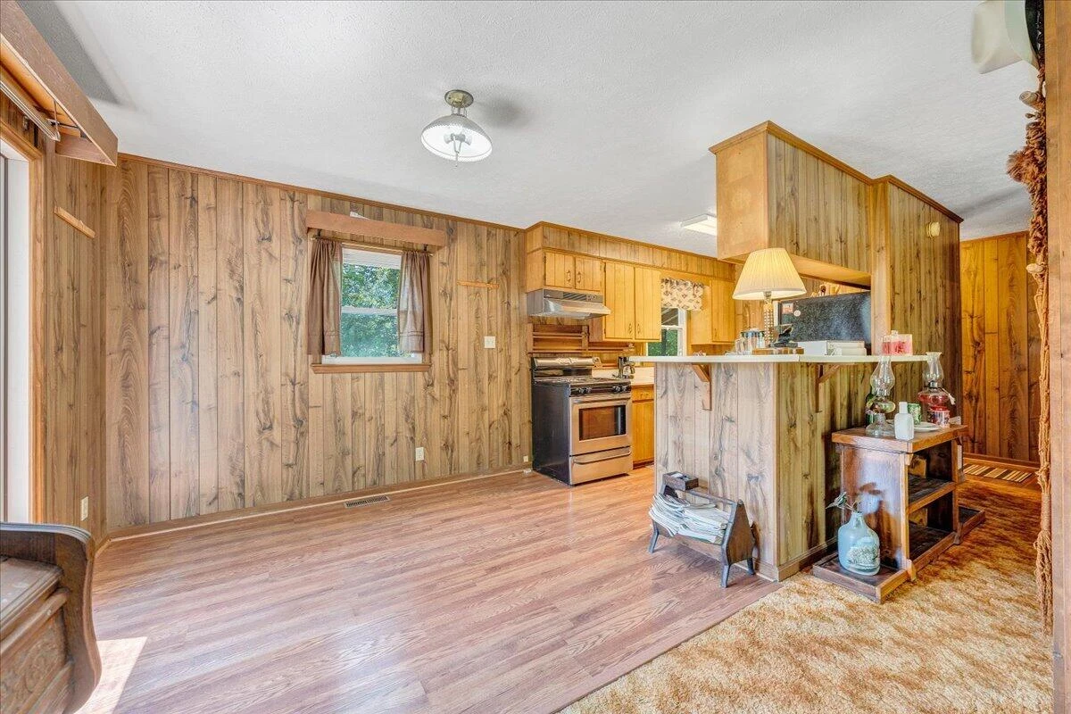 620 Varley LN - Photo 13