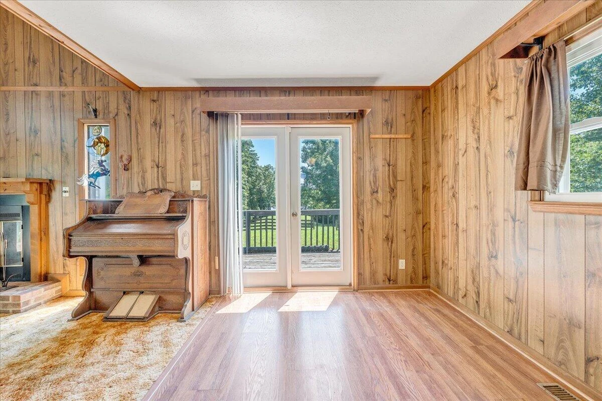 620 Varley LN - Photo 16