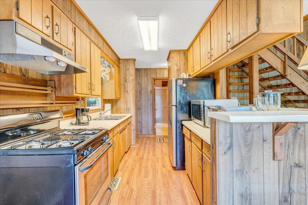 620 Varley LN - Photo 17