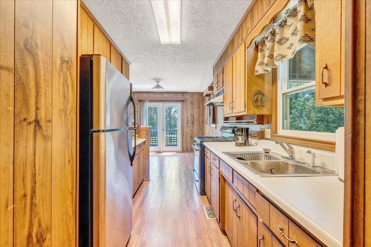 620 Varley LN - Photo 22