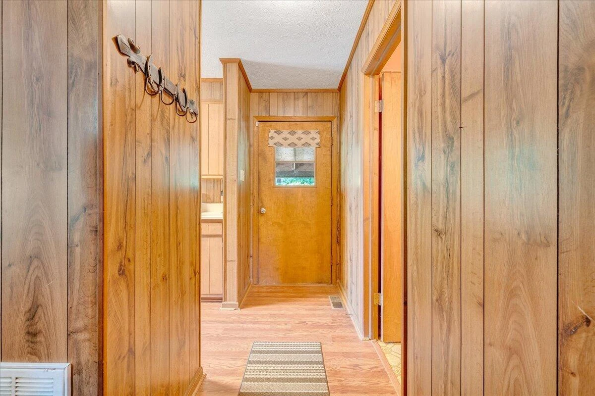620 Varley LN - Photo 26