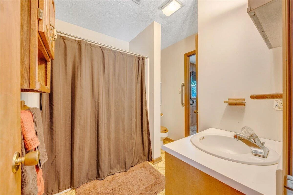 620 Varley LN - Photo 29