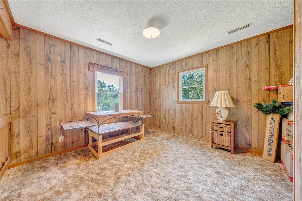 620 Varley LN - Photo 31