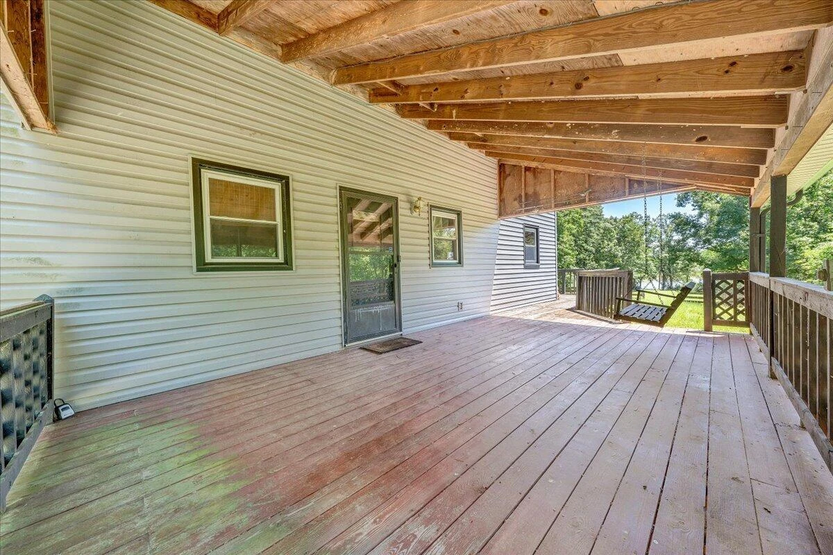 620 Varley LN - Photo 35