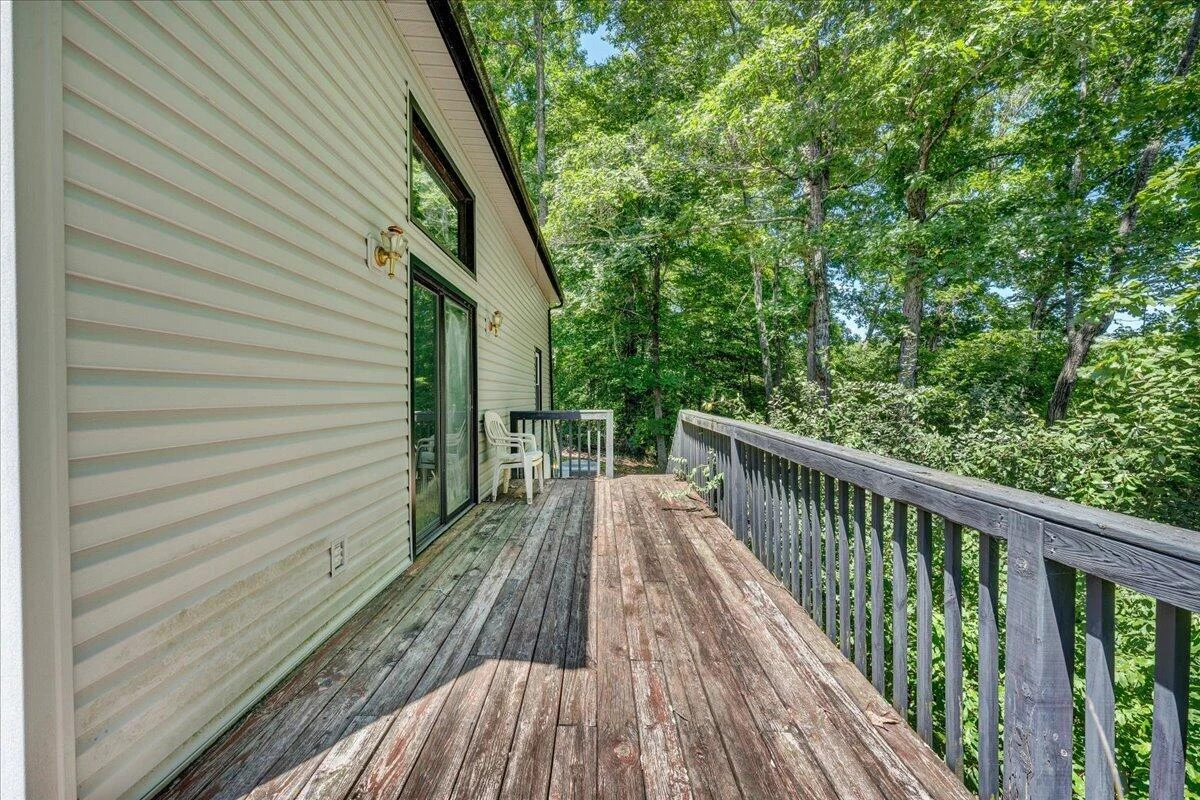 620 Varley LN - Photo 39