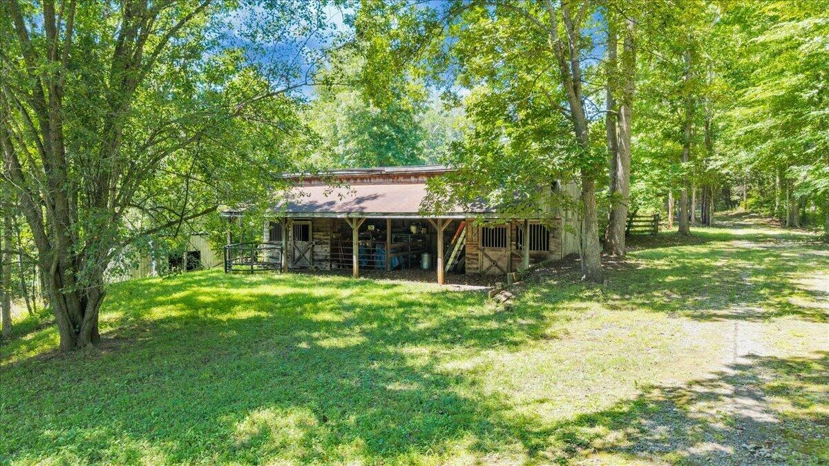 620 Varley LN - Photo 53