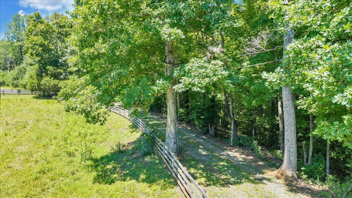 620 Varley LN - Photo 57