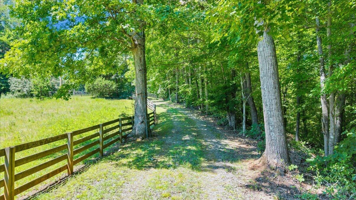 620 Varley LN - Photo 59