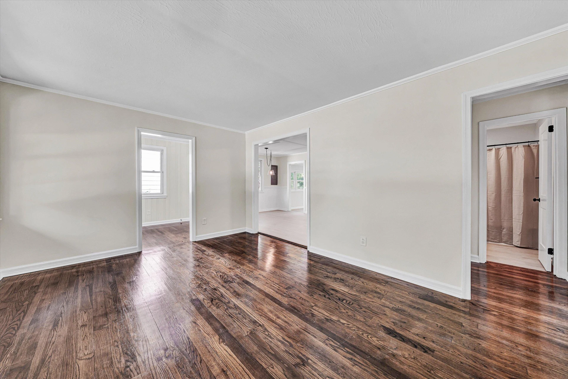 2542 Berkley AVE SW - Photo 7