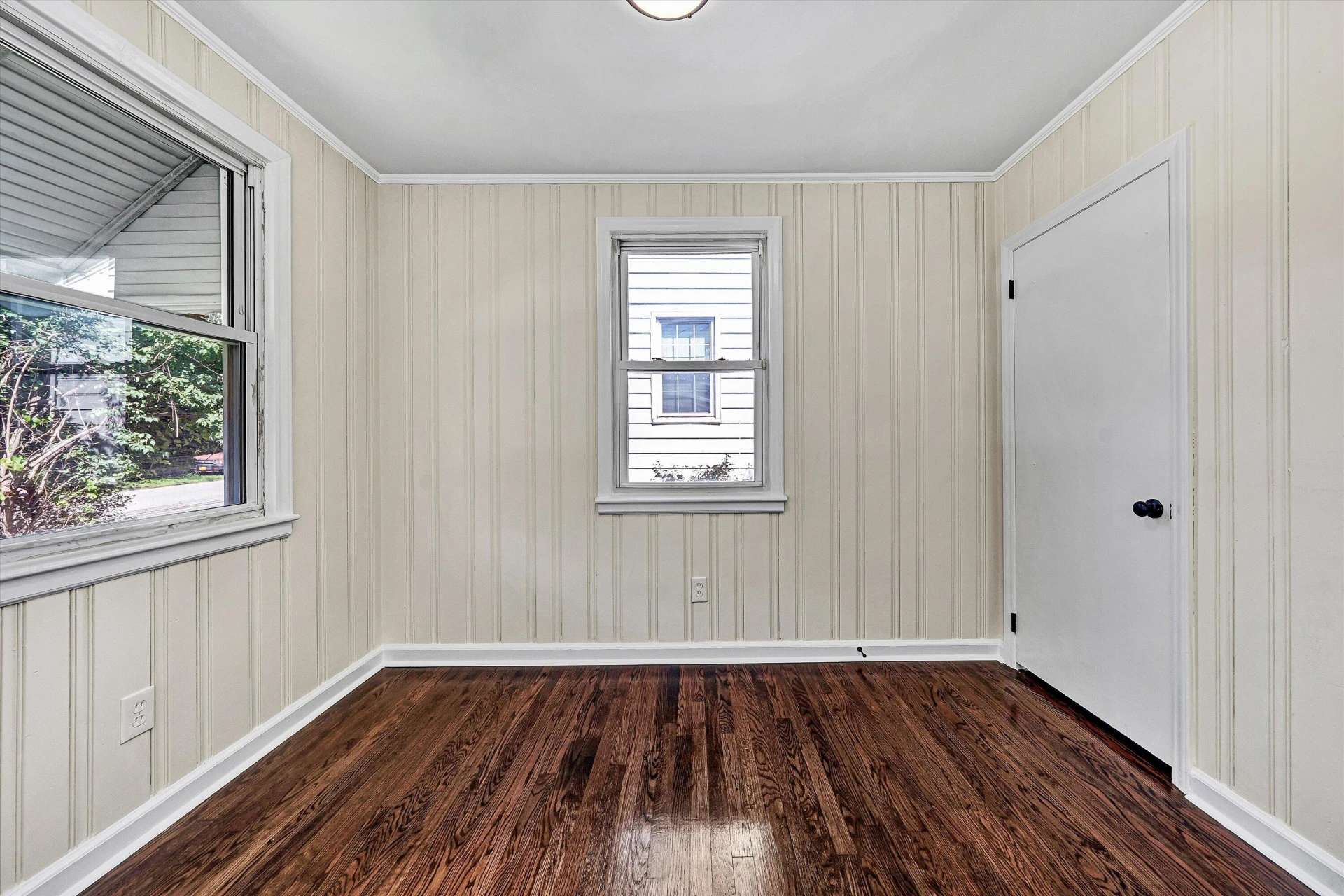 2542 Berkley AVE SW - Photo 8
